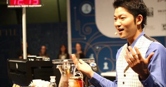 エスプレッソで伝える、覚悟と哲学──REC COFFEE 岩瀬由和インタビュー